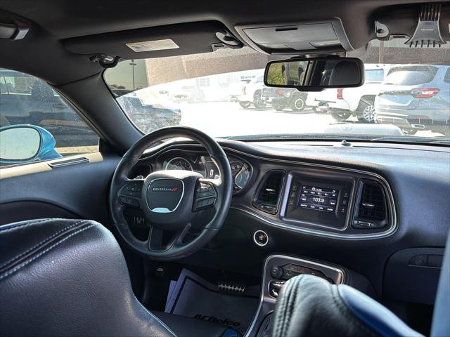 2015 Dodge Challenger R/T Shaker