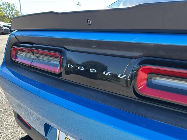 2015 Dodge Challenger R/T Shaker