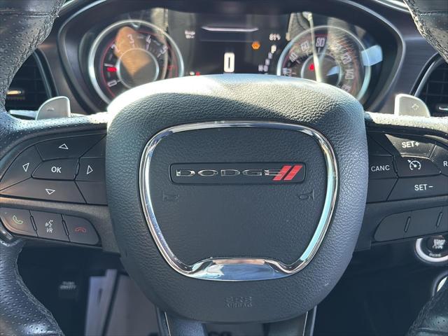 2015 Dodge Challenger R/T Shaker
