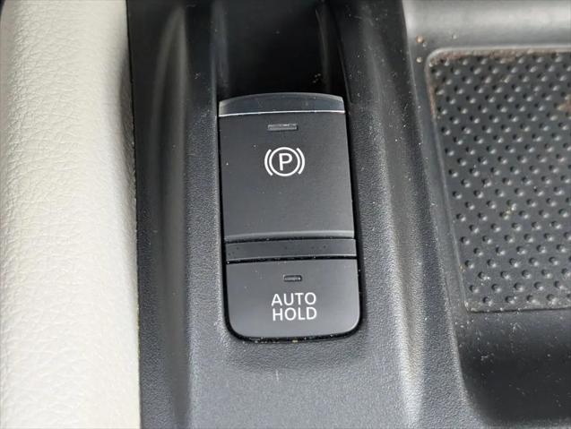 2022 Nissan Rogue Sport SL AWD Xtronic CVT