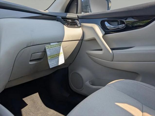 2022 Nissan Rogue Sport SL AWD Xtronic CVT