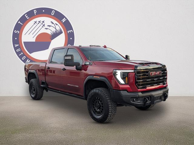 2024 GMC Sierra 2500HD 4WD Crew Cab Standard Bed AT4X