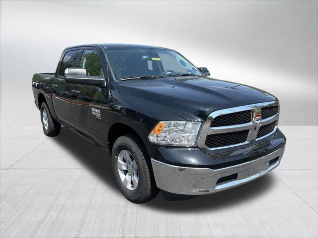 2024 RAM Ram 1500 Classic RAM 1500 CLASSIC TRADESMAN CREW CAB 4X4 57 BOX