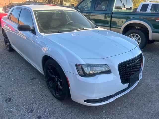 2020 Chrysler 300 Touring 2020 Chrysler 300 Touring
