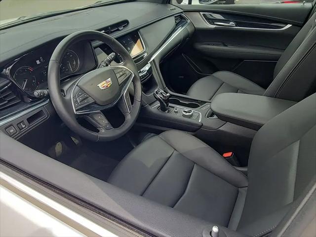 2024 Cadillac XT5 FWD Premium Luxury