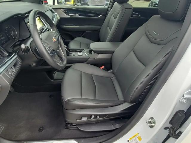 2024 Cadillac XT5 FWD Premium Luxury