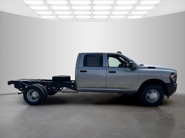 2024 RAM Ram 3500 Chassis Cab RAM 3500 TRADESMAN CREW CAB CHASSIS 4X4 60 CA 2024 RAM Ram 3500 Chassis Cab RAM 3500 TRADESMAN CREW CAB CHASSIS 4X4 60 CA