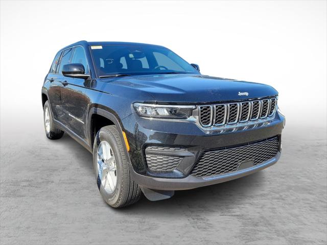 2024 Jeep Grand Cherokee GRAND CHEROKEE LAREDO X 4X4