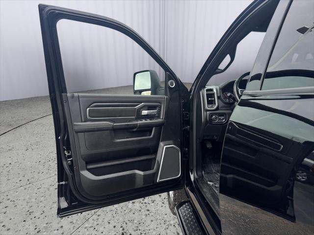 2023 Ram 3500 Laramie Mega Cab 4x4 64 Box