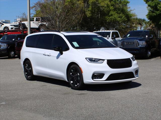 2024 Chrysler Pacifica PACIFICA LIMITED