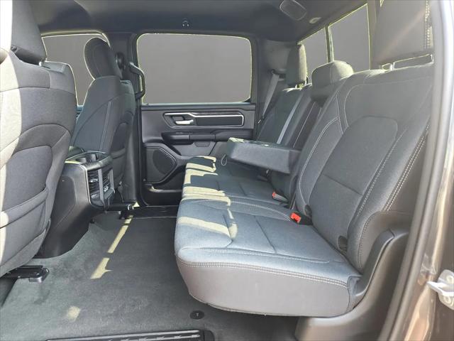 2024 Ram 1500 Big Horn Crew Cab 4x4 5'7" Box