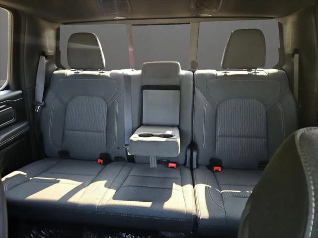 2024 Ram 1500 Big Horn Crew Cab 4x4 5'7" Box