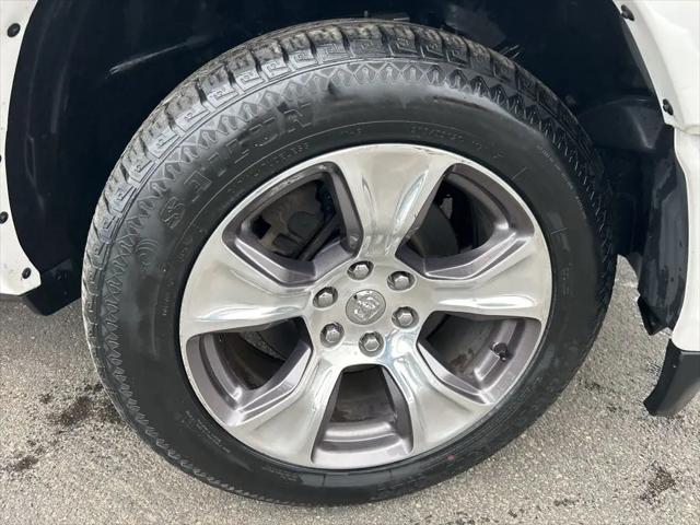 2020 Ram 1500 Laramie Crew Cab 4x4 5'7" Box