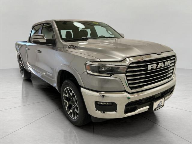 2025 RAM Ram 1500 RAM 1500 LARAMIE CREW CAB 4X4 64 BOX