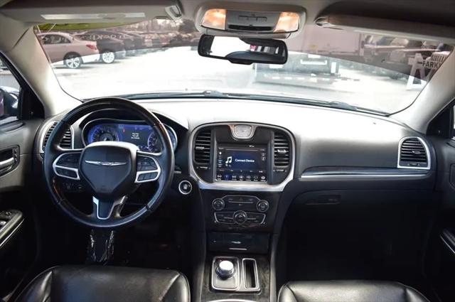 2018 Chrysler 300 Limited
