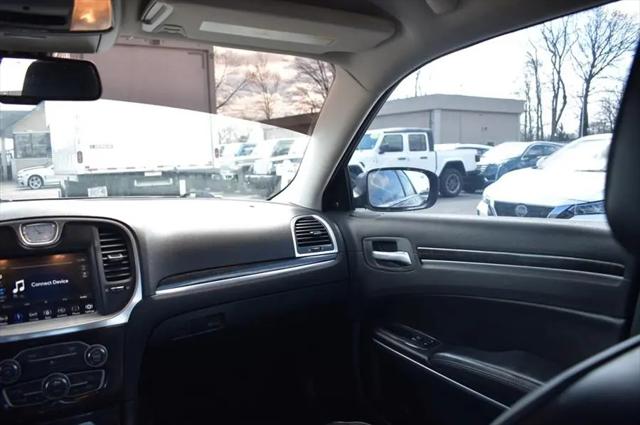 2018 Chrysler 300 Limited