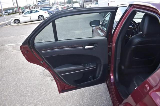 2018 Chrysler 300 Limited
