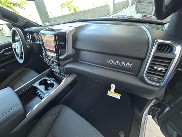 2025 RAM Ram 1500 RAM 1500 BIG HORN CREW CAB 4X4 57 BOX