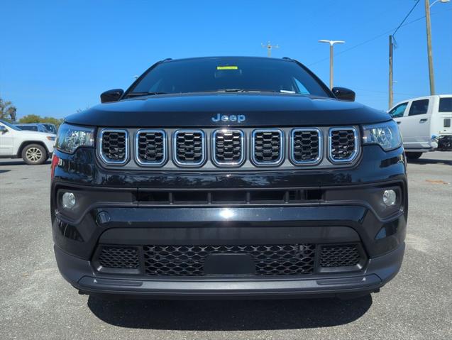 2024 Jeep Compass COMPASS LATITUDE LUX 4X4