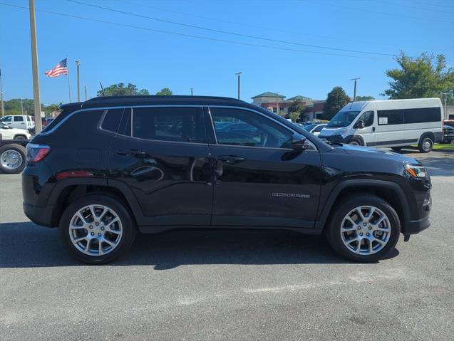2024 Jeep Compass COMPASS LATITUDE LUX 4X4