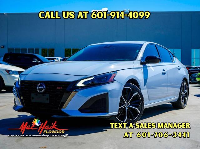 2023 Nissan Altima SR FWD