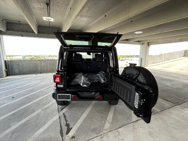 2024 Jeep Wrangler WRANGLER 4-DOOR SAHARA