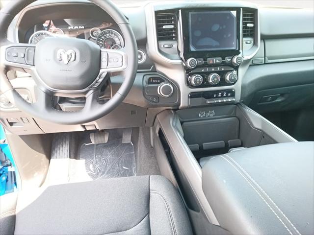 2025 RAM Ram 1500 RAM 1500 LONE STAR QUAD CAB 4X2 64 BOX