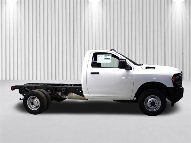 2024 RAM Ram 3500 Chassis Cab RAM 3500 TRADESMAN CHASSIS REGULAR CAB 4X4 60 CA