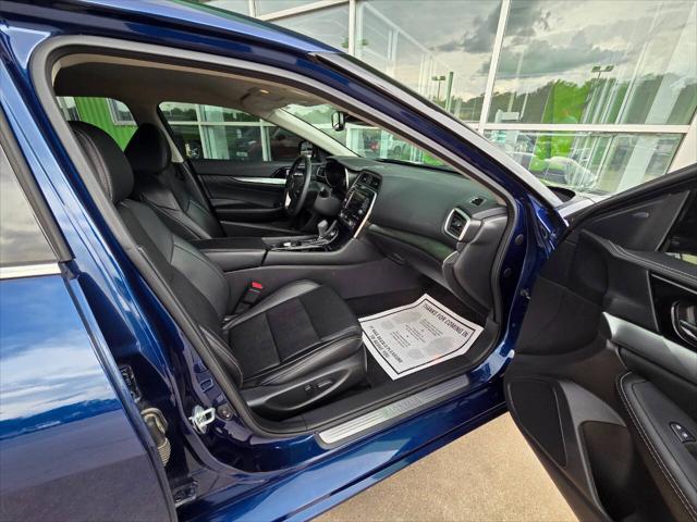 2023 Nissan Maxima SV Xtronic CVT