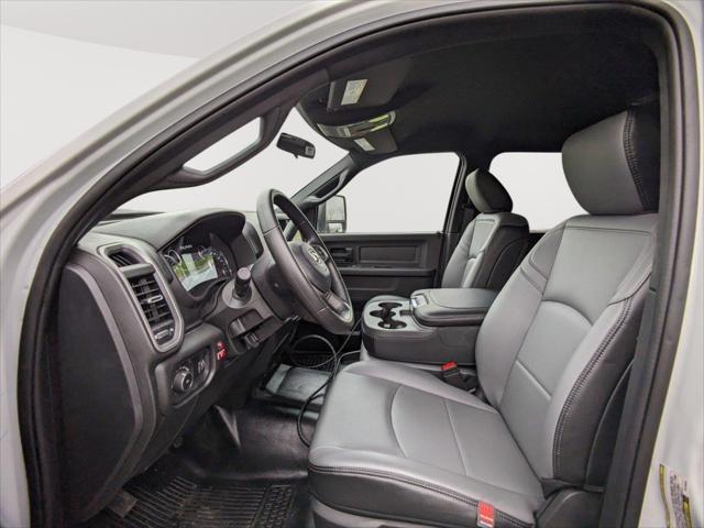 2024 Ram 3500 Tradesman/SLT/Laramie/Limited