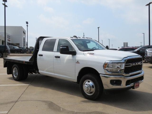 2024 RAM Ram 3500 Chassis Cab RAM 3500 TRADESMAN CREW CAB CHASSIS 4X4 60 CA
