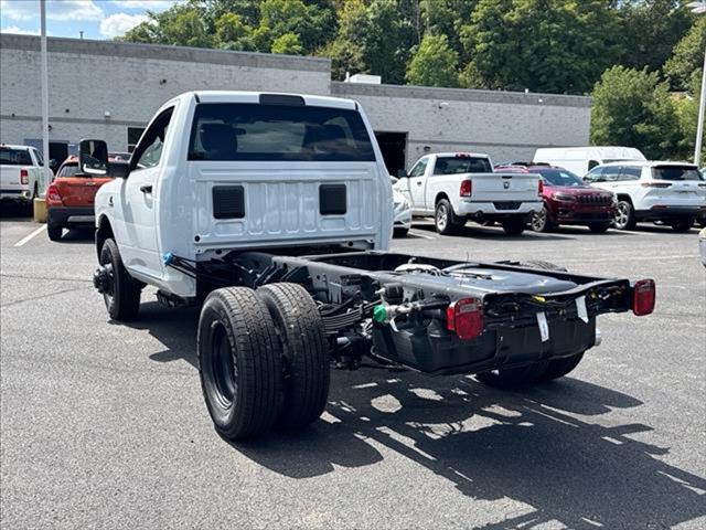 2024 RAM Ram 3500 Chassis Cab RAM 3500 TRADESMAN CHASSIS REGULAR CAB 4X4 60 CA