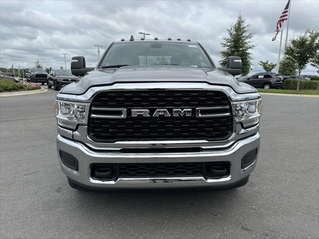 2024 RAM Ram 3500 Chassis Cab RAM 3500 SLT CREW CAB CHASSIS 4X4 60 CA