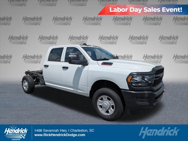 2024 RAM Ram 2500 RAM 2500 TRADESMAN CREW CAB 4X4 8 BOX