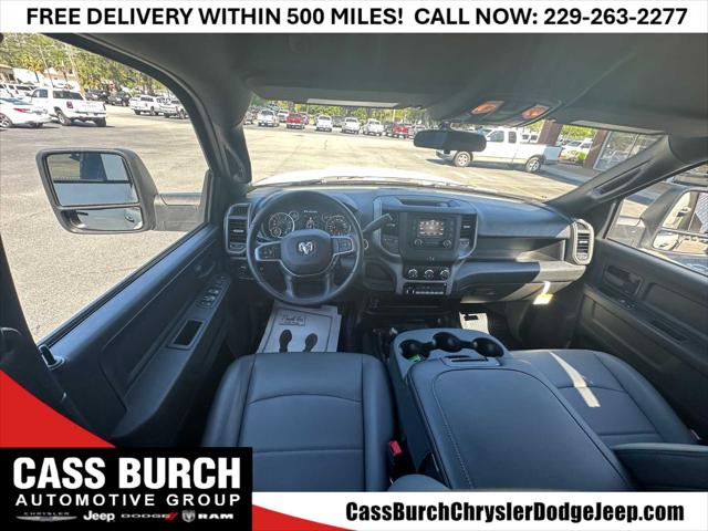 2024 RAM Ram 3500 Chassis Cab RAM 3500 TRADESMAN CREW CAB CHASSIS 4X4 60 CA