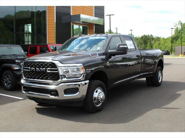 2024 RAM Ram 3500 RAM 3500 TRADESMAN CREW CAB 4X4 8 BOX