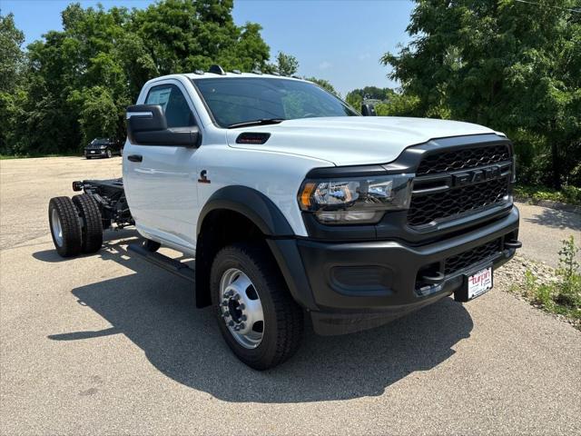 2024 RAM 5500 Chassis RAM 5500 TRADESMAN CHASSIS REGULAR CAB 4X4 84 CA