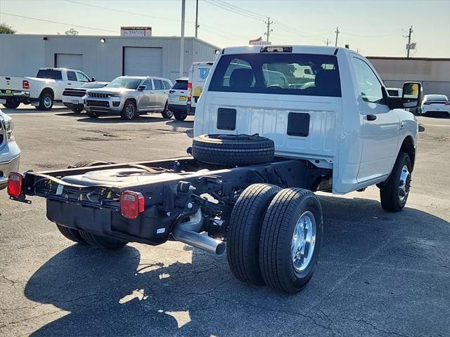 2024 RAM Ram 3500 Chassis Cab RAM 3500 TRADESMAN CHASSIS REGULAR CAB 4X4 60 CA