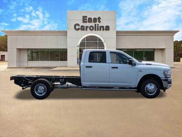 2024 RAM Ram 3500 Chassis Cab RAM 3500 TRADESMAN CREW CAB CHASSIS 4X4 60 CA