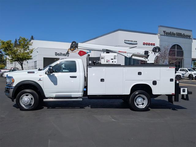 2024 RAM Ram 5500 Chassis Cab RAM 5500 TRADESMAN CHASSIS REGULAR CAB 4X4 84 CA