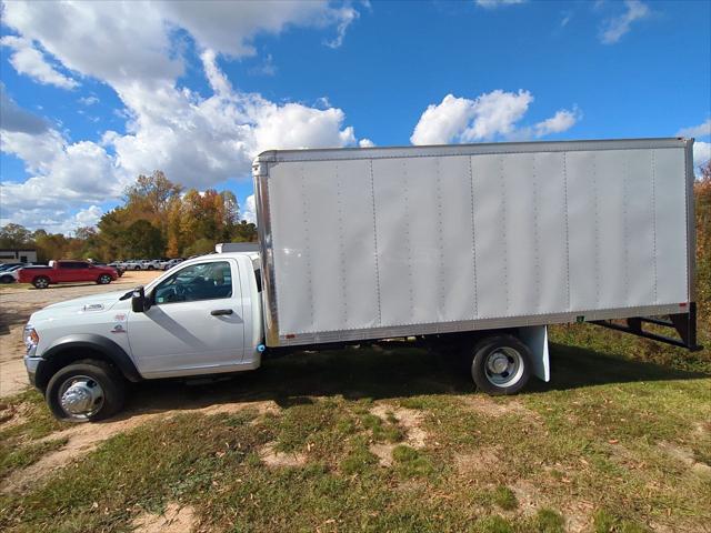 2024 RAM Ram 5500 Chassis Cab RAM 5500 TRADESMAN CHASSIS REGULAR CAB 4X2 120 CA