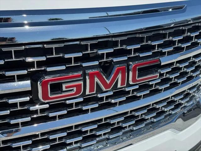 2023 GMC Acadia AWD Denali