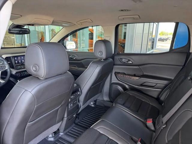 2023 GMC Acadia AWD Denali