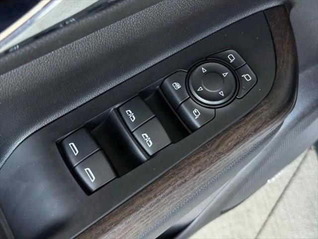 2023 GMC Acadia AWD Denali