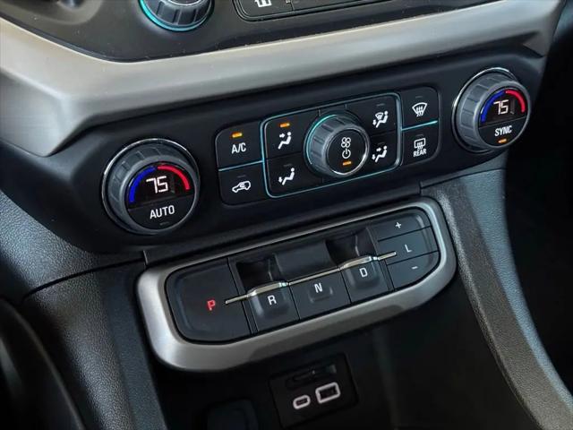2023 GMC Acadia AWD Denali