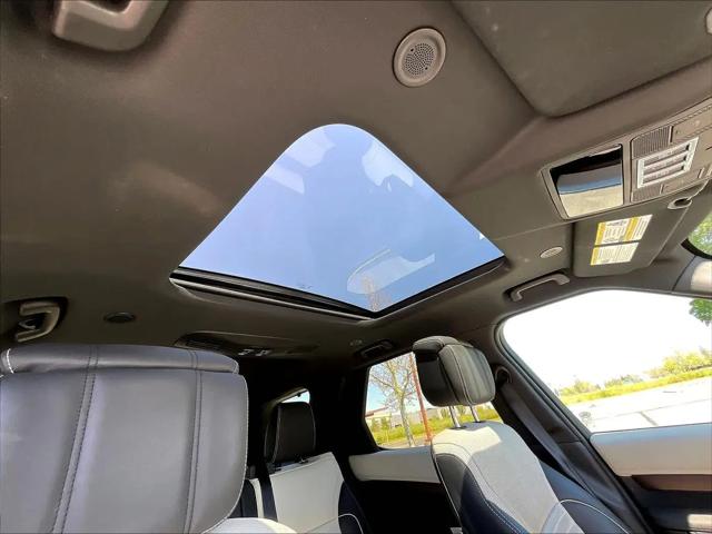 2023 Land Rover Discovery P360 HSE R-Dynamic