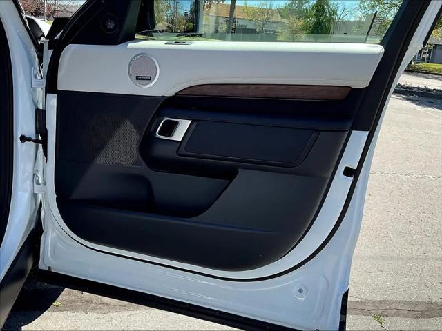 2023 Land Rover Discovery P360 HSE R-Dynamic