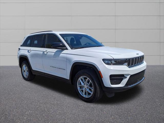 2024 Jeep Grand Cherokee GRAND CHEROKEE LAREDO X 4X2