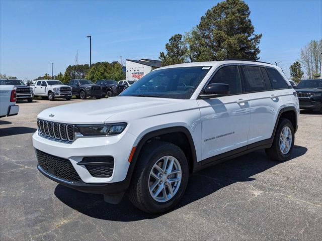 2024 Jeep Grand Cherokee GRAND CHEROKEE LAREDO X 4X2