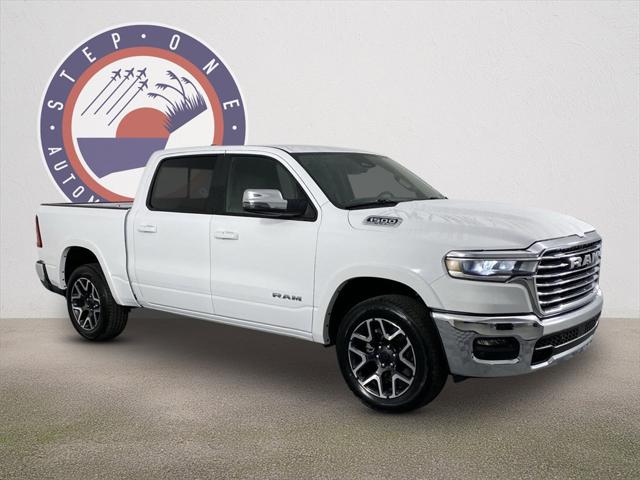 2025 RAM Ram 1500 RAM 1500 LARAMIE CREW CAB 4X4 57 BOX